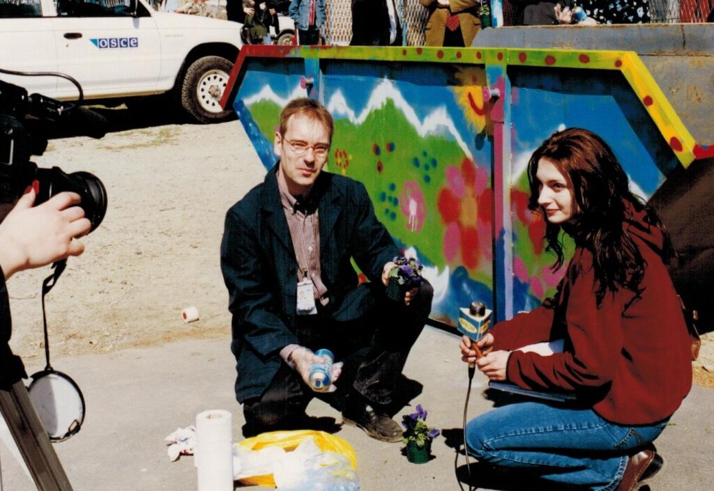 Bosanska Gradiška, project "Let's do the Possible I" (2002) with a colourfully painted trash container.