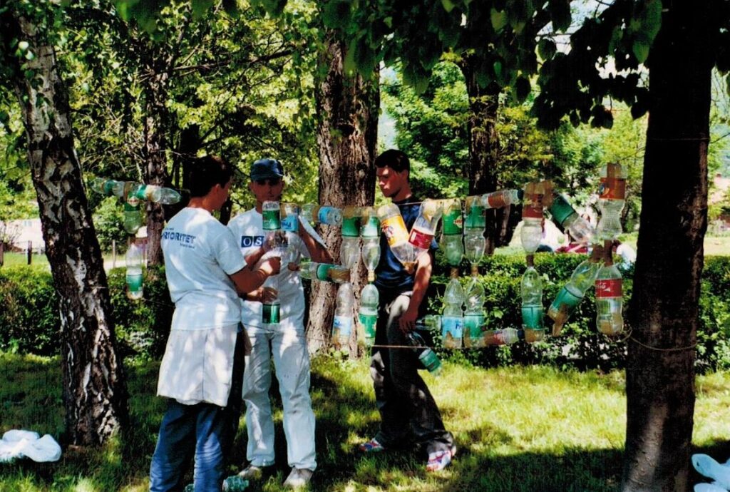 Trash Art event in the municipality of Bosansko Grahovo (FBiH) with recycled plastic bottles (2004)